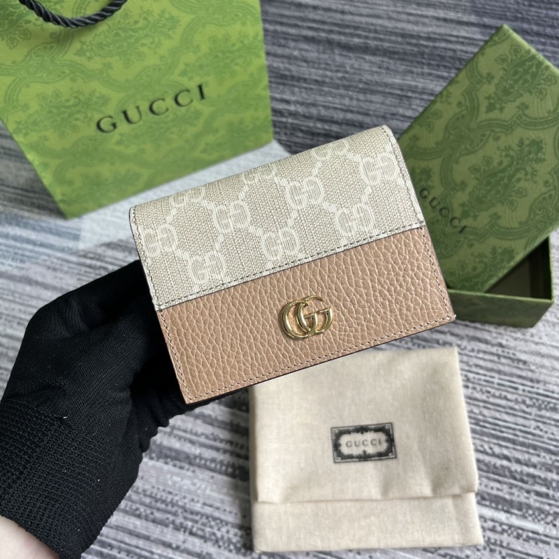 G*u*i wallets & purse